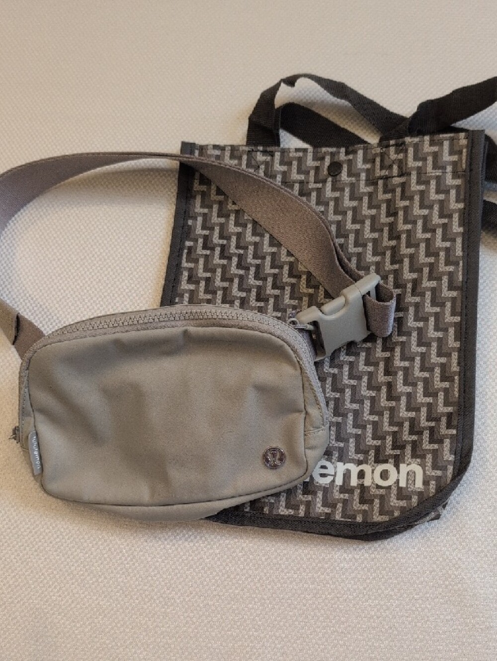 lululemon athletica Women's Light Sage Gray Belt Bag - Picture 2 of 7